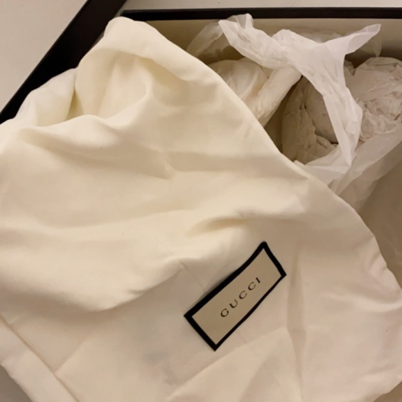 Gucci White Women Fabric Upper and Rub Print Logo Soft Flats - Picture 3 of 3